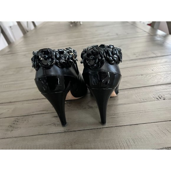 CHANEL Camellia Flowers Patent Leather Heeled Ankle Booties Black Size 38C - Picture 6 of 13